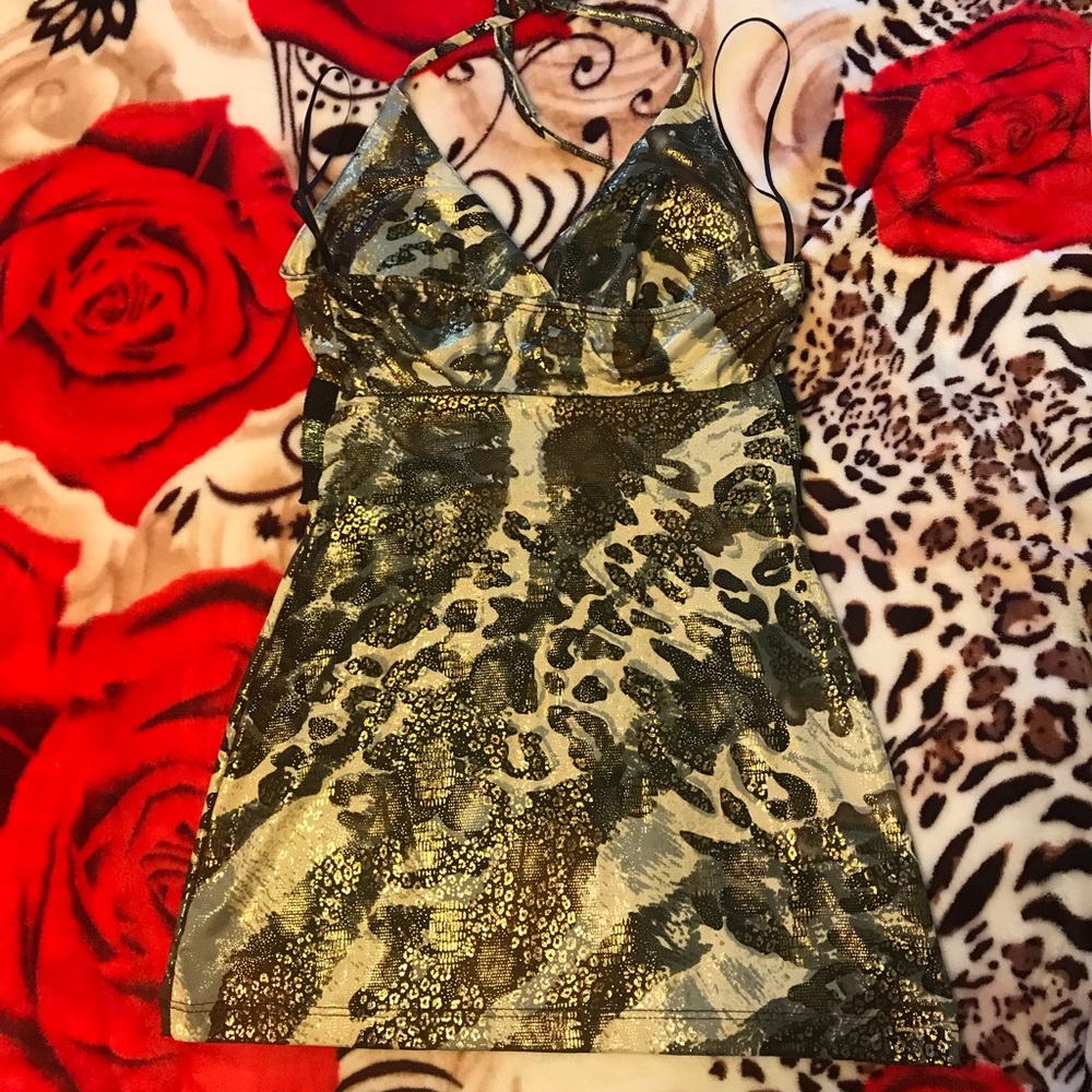 Sleeveless top